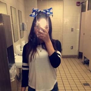 Meet your Posher, Julisa